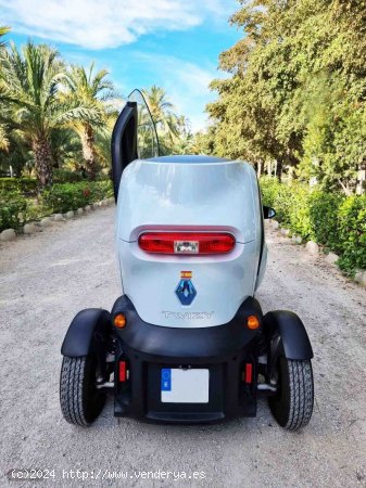 Renault Twizy Technic de 2015 con 51.800 Km por 3.500 EUR. en Alicante