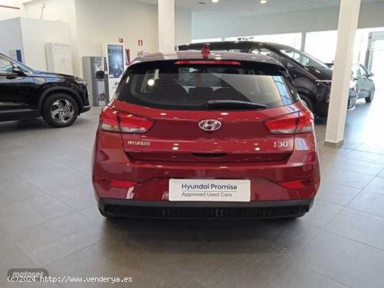 Hyundai i30 1.5 DPI Essence 110 de 2023 con 25.400 Km por 18.500 EUR. en Guadalajara