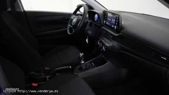 Hyundai i20 1.0 TGDI Klass 100 de 2023 con 29.780 Km por 16.900 EUR. en Guadalajara