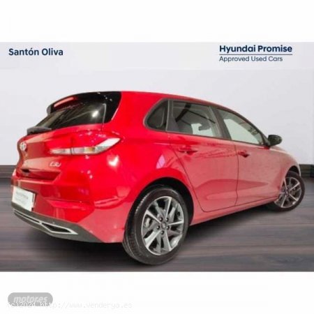 Hyundai i30 1.5 DPI Klass SLX 110 de 2023 con 11.168 Km por 20.500 EUR. en Guadalajara