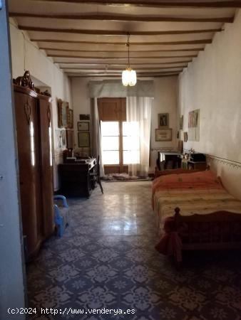 SE VENDE CASA DE PUEBLO A 15 MINUTOS DE ALICANTE EN MUY BUENA ZONA - ALICANTE