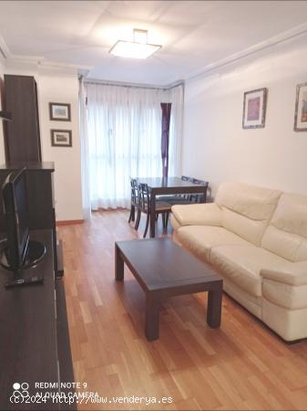 Piso de un dormitorio, amueblado, con plaza de garaje y trastero!! - VALENCIA