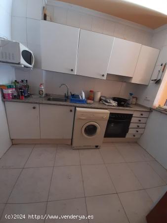  REF.- 37 - Apartamento a tan solo 200 metros de la playa del Acequión - ALICANTE 