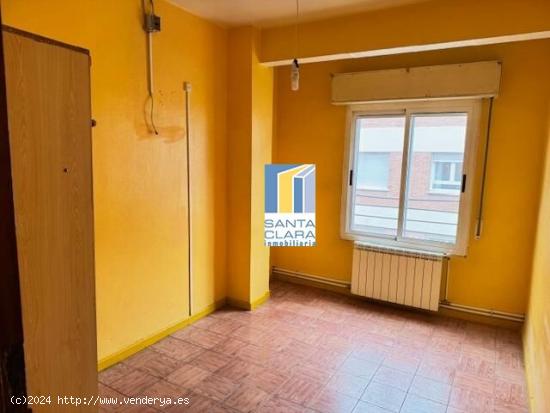 PISO EN VENTA DE 3 DORMITORIOS EN ZONA CENTRO, ZAMORA. - ZAMORA