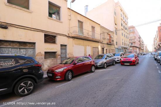 SOLAR ZONA PLAZA CREVILLENTE SE PUEDEN CONSTRUIR BAJA+4 - ALICANTE