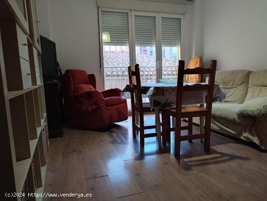 Apartamento en Alquiler junto al Corte Inglés. Larga duración. - GRANADA