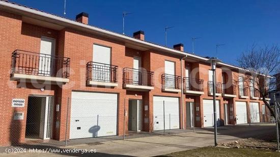  Casa venta - VALLADOLID 