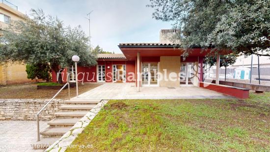 TORRE AMB JARDÍ, EN PLE CENTRE D´IGUALADA - BARCELONA