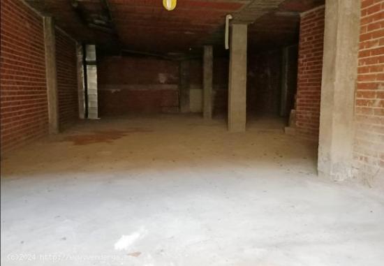 LOCAL COMERCIAL DE 173 M2 EN CAMARENA - TOLEDO