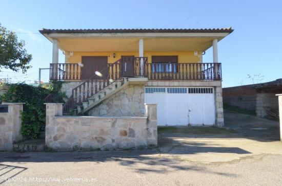 Urbis te ofrece un chalet en venta en Aldeadávila de la Ribera, Salamanca. - SALAMANCA