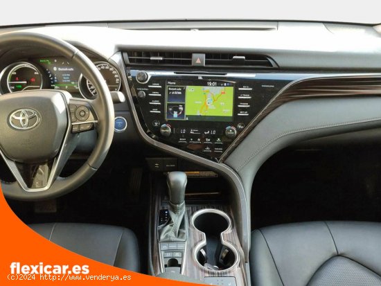 Toyota Camry 2.5 220H Luxury - Girona