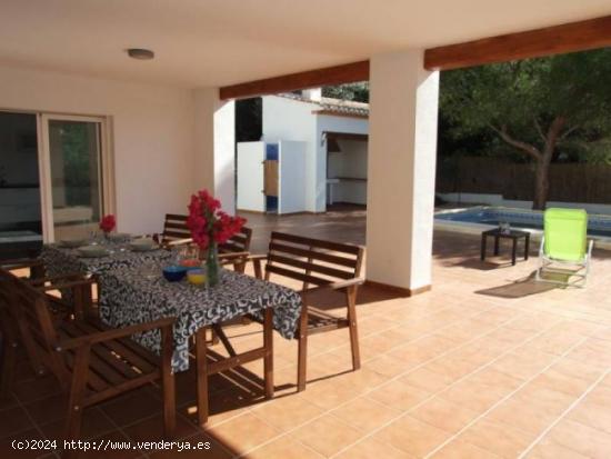 Villa cerca de la playa, a 5 minutos andando, de El Portet en Moraira - ALICANTE