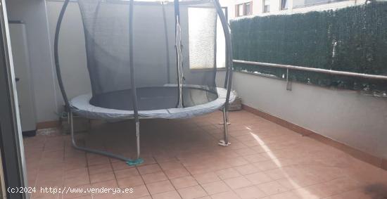 4 habitaciones, 3 baños, terraza de 30 m2 - NAVARRA