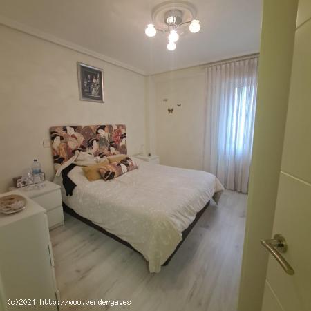 Venta piso calle Linares - VALLADOLID