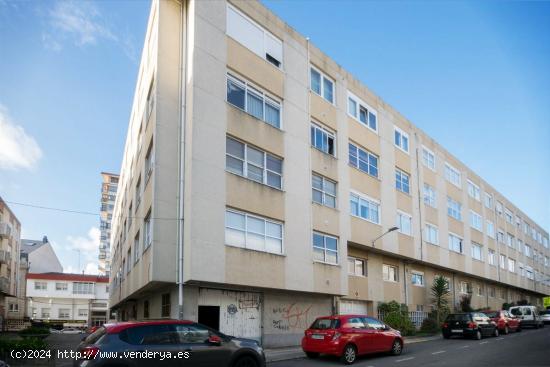 LOCAL COMERCIAL DE 120M2 ÚTILES EN PERILLO - A CORUÑA