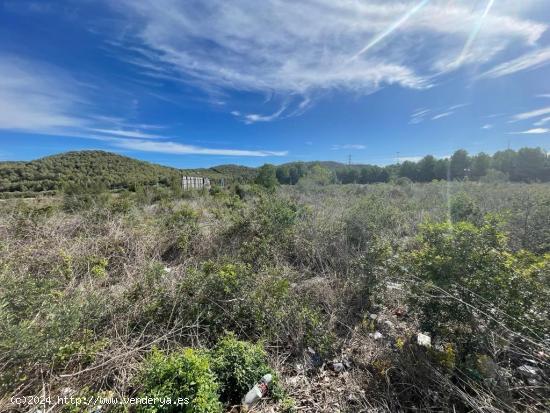 Fantástica Parcela Industrial Comercial ubicada a pie de Carretera de la Cobertera - TARRAGONA