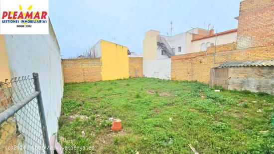 PARCELA URBANA DE 236 M2   ZONA CAMPO DE FUTBOL - CADIZ