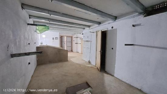 Local en venta en el casco antiguo de Tarragona: ¡Oportunidad única! - TARRAGONA