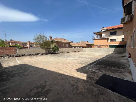 PLAZAS DE GARAJE EN VENTA EN PEDREZUELA, AVDA MADRID 6 - MADRID