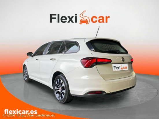 Fiat Tipo SW 1.3 Multijet 70kW (95CV) Mirror - Vilagarcía de Arousa