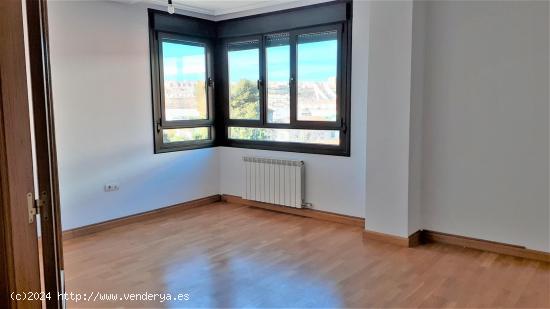 PISO EN ALQUILER DE DOS HABITACIONES EN VILLAS-SUR - VALLADOLID