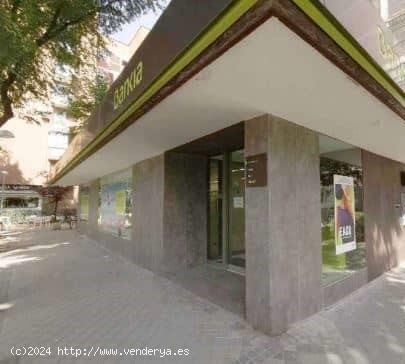 Venta de localen Avenida Av. Moratalaz, 201 - MADRID