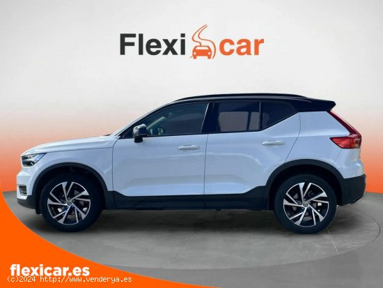 Volvo XC40 1.5 T3 R-Design - Olías del Rey