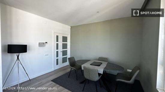 Apartamento entero de 2 dormitorios en Barcelona. - BARCELONA