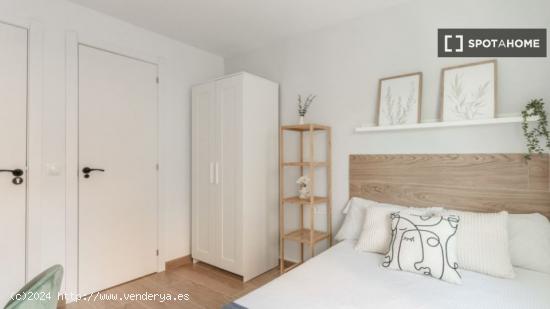 Preciosa Habitación en Alquiler en Madrid - MADRID