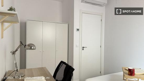 Habitación en alquiler en coliving en Lucero, Madrid - MADRID