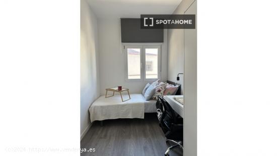 Habitación en alquiler en coliving en Lucero, Madrid - MADRID