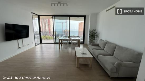 Apartamento entero de 2 dormitorios en Benidorm - ALICANTE