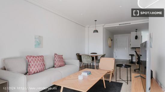 Apartamento de 3 habitaciones en alquiler en Madrid - MADRID