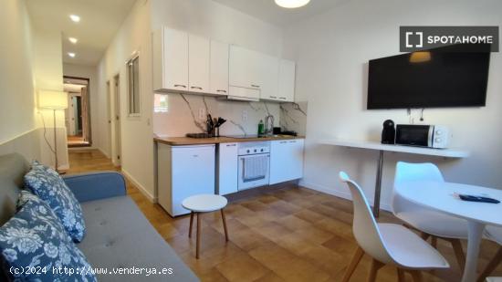 Apartamento entero de 2 dormitorios en Sant Adrià de Besòs - BARCELONA