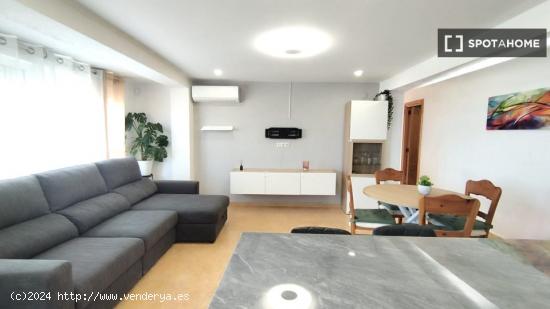 Piso entero de 3 habitaciones en valencia. - VALENCIA