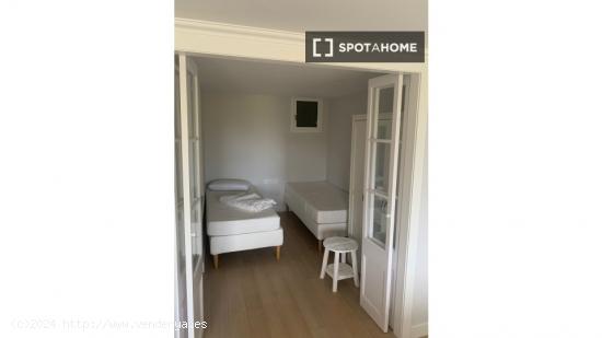 Apartamento de 3 dormitorios en alquiler en El Raval - BARCELONA