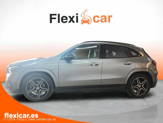 Mercedes GLA CLASE GLA PACK AMG 200D - Vilanova i la Geltrú