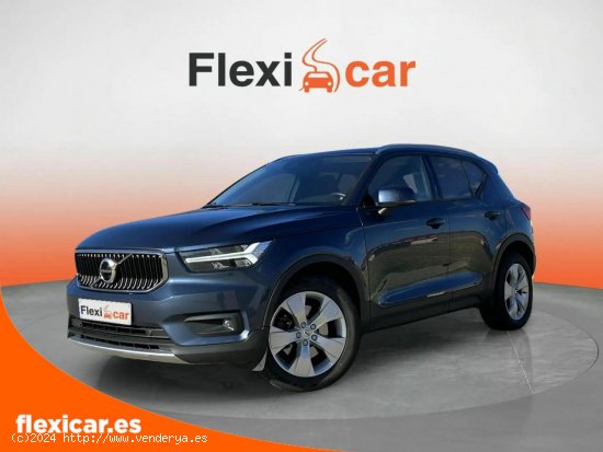 Volvo XC40 2.0 B4 G AWD Momentum Pro Auto - Valdepeñas