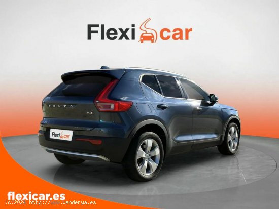 Volvo XC40 2.0 B4 G AWD Momentum Pro Auto - Valdepeñas