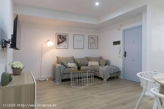  Apartamento entero de 1 dormitorio en València - VALENCIA 