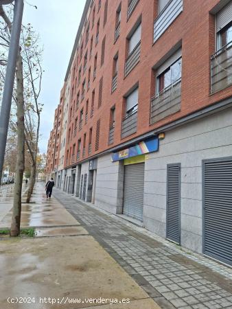  Local para estrenar con salida de humos - BARCELONA 