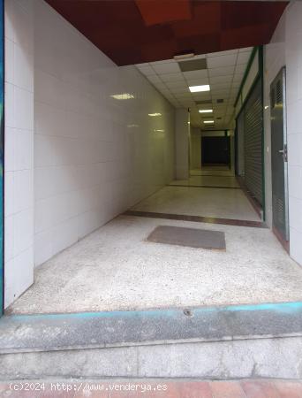 Local Comercial, zona Uribarri. Junto a las cintas elevadoras. Buen acceso . 174 m2 - VIZCAYA