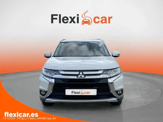 Mitsubishi Outlander 200 MPI Motion CVT 2WD 5 Plazas - Figueres