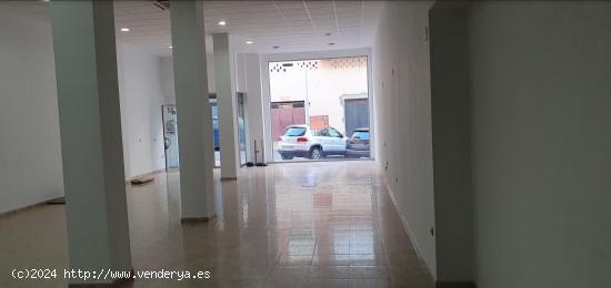 SE VENDE LOCAL DIAFANO EN EL POLIGONO 3 A PRECIO DE GANGA 170 METROS - CASTELLON