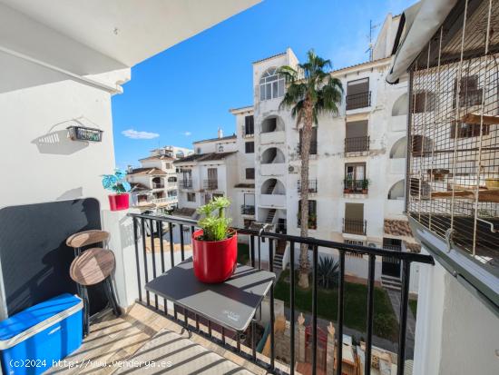 Se vende bungalow en buen estado en Torrevieja, Calas Blancas - ALICANTE