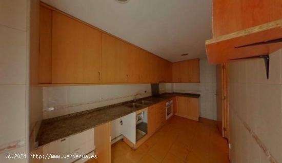 PISO EN VENTA EN EL VENDRELL  OCUPADO  - TARRAGONA