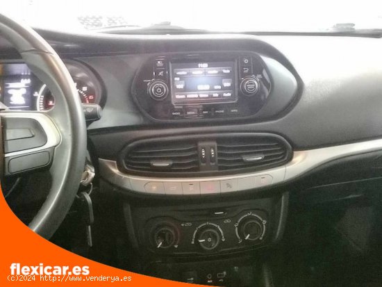 Fiat Tipo 1.4 16v Easy 70kW (95CV) gasolina 5p. - Córdoba