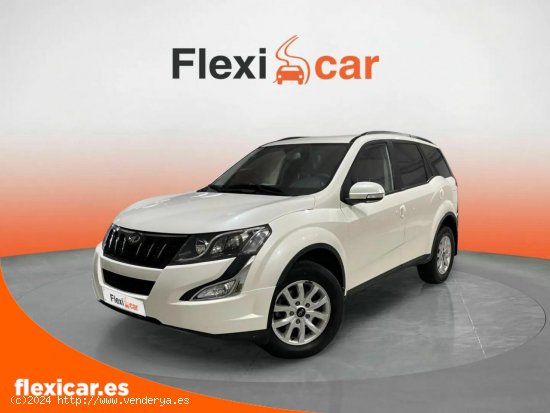 Mahindra XUV 500 AWD (4X4) W8 - 7 plazas - Cornellà de Llobregat