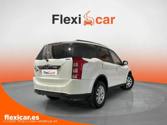 Mahindra XUV 500 AWD (4X4) W8 - 7 plazas - Cornellà de Llobregat