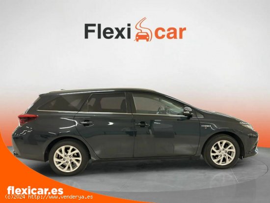 Toyota Auris 1.8 140H Feel! Touring Sports - Las Palmas de Gran Canaria